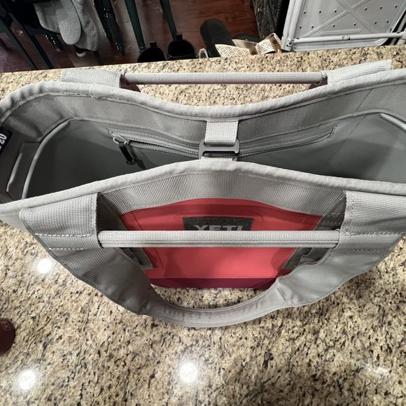 YETI Camino 20 Carryall Bimini Pink NWT - Picture 7 of 8
